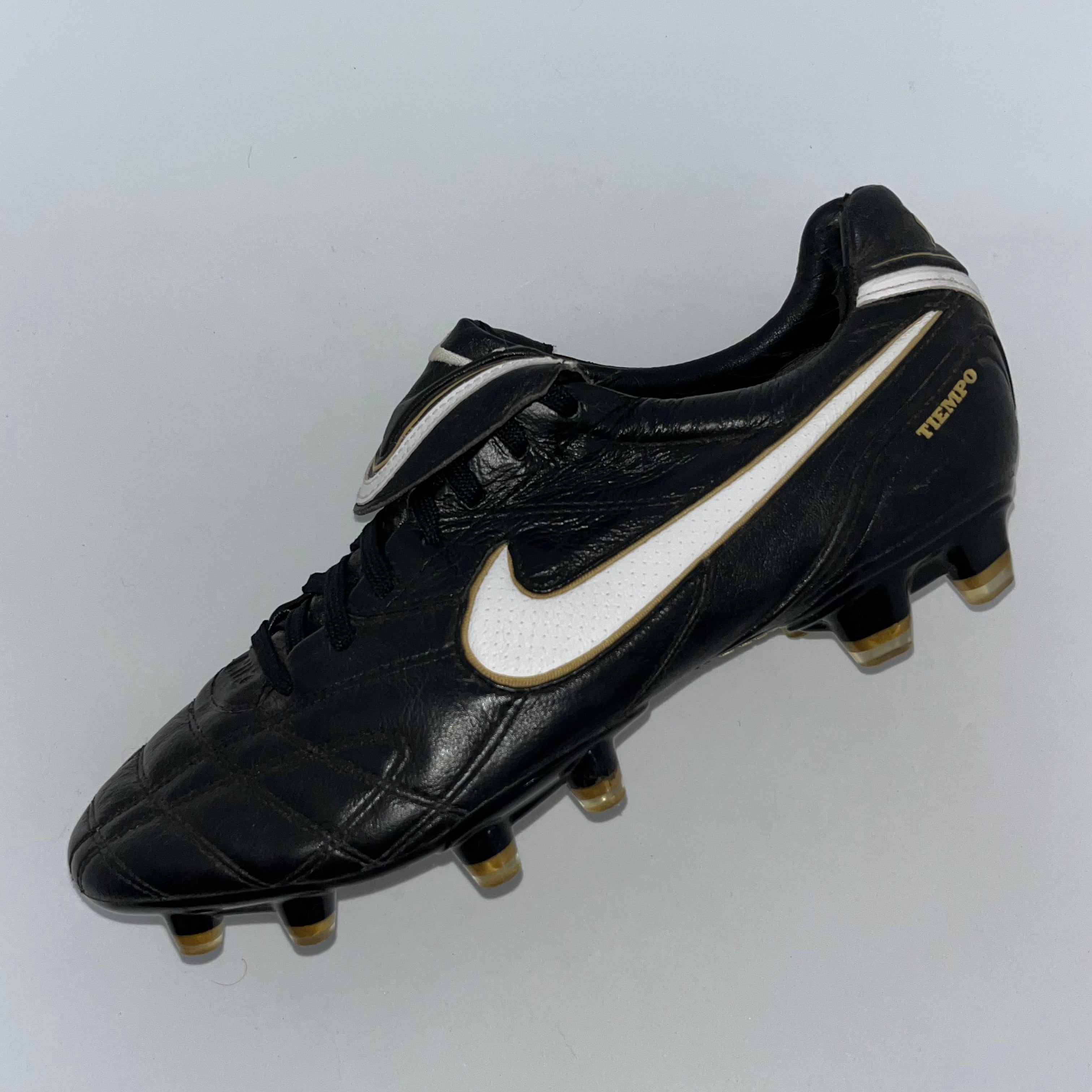 nike tiempo iii