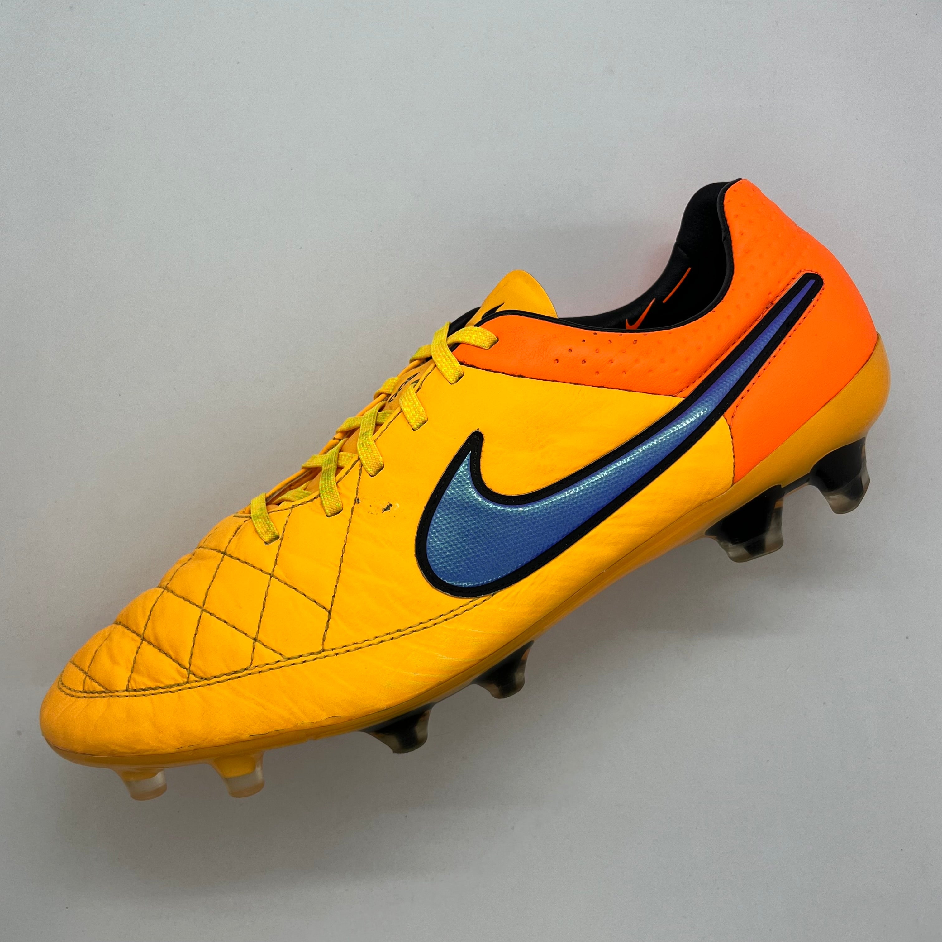 Nike tiempo v sale online