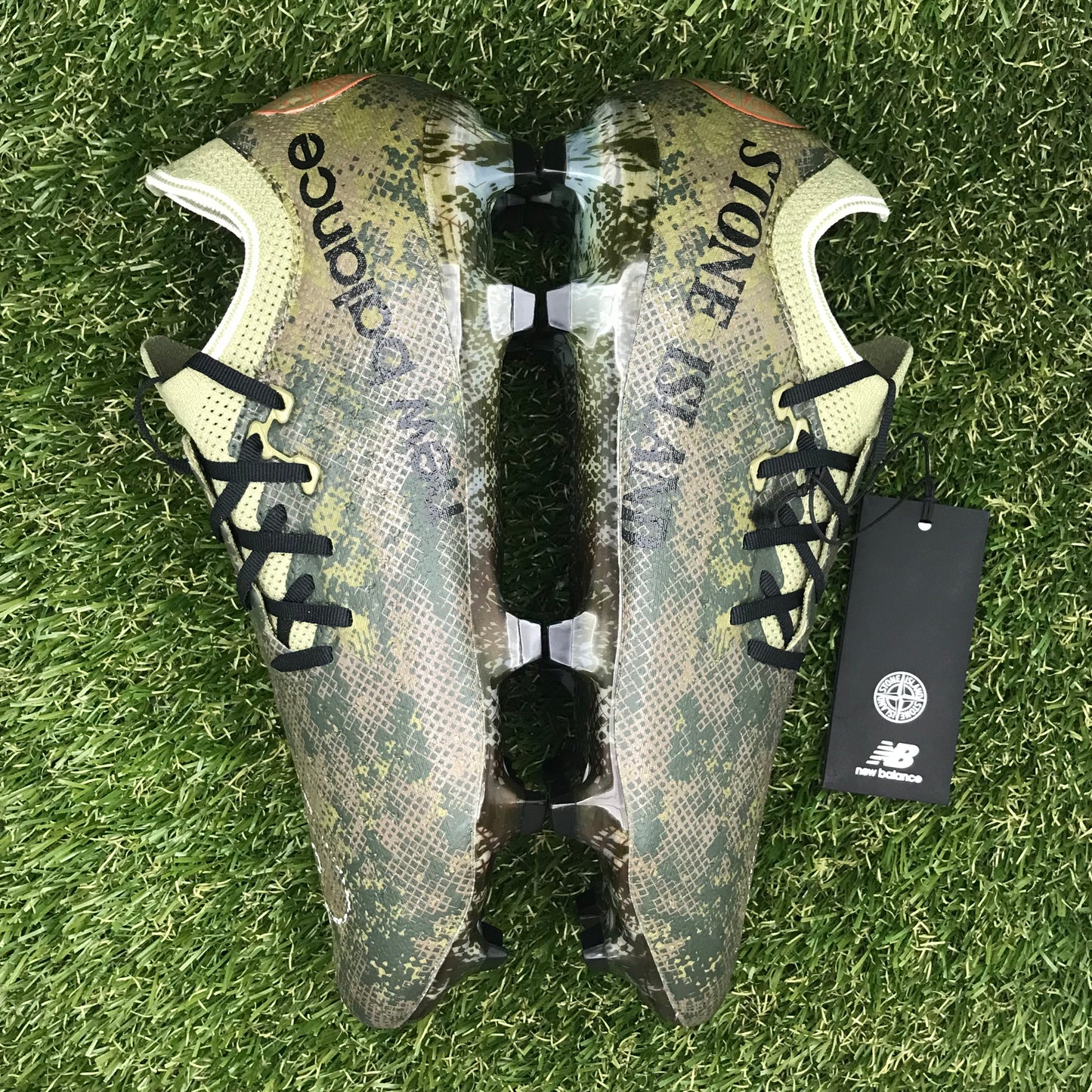 New Balance X Stone Island Furon V7 Pro
