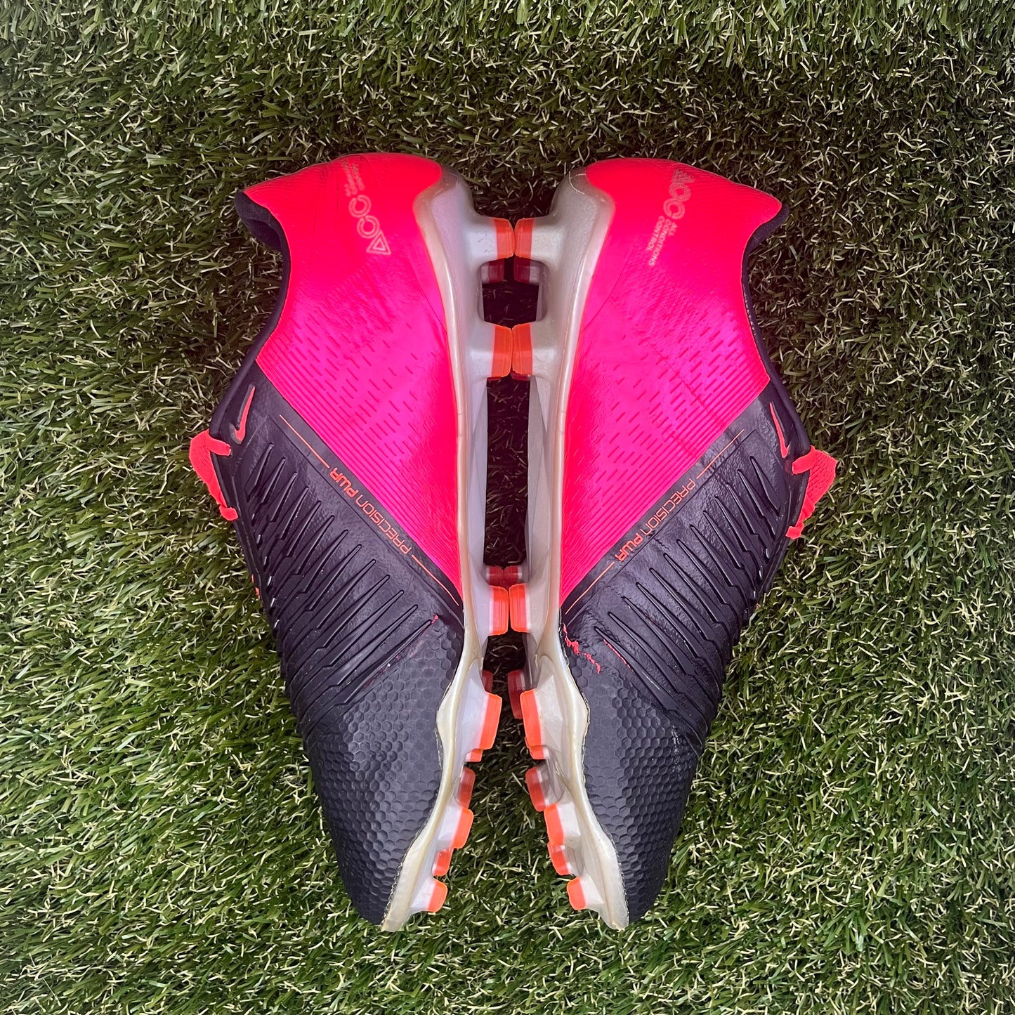 Nike Phantom Venom FG