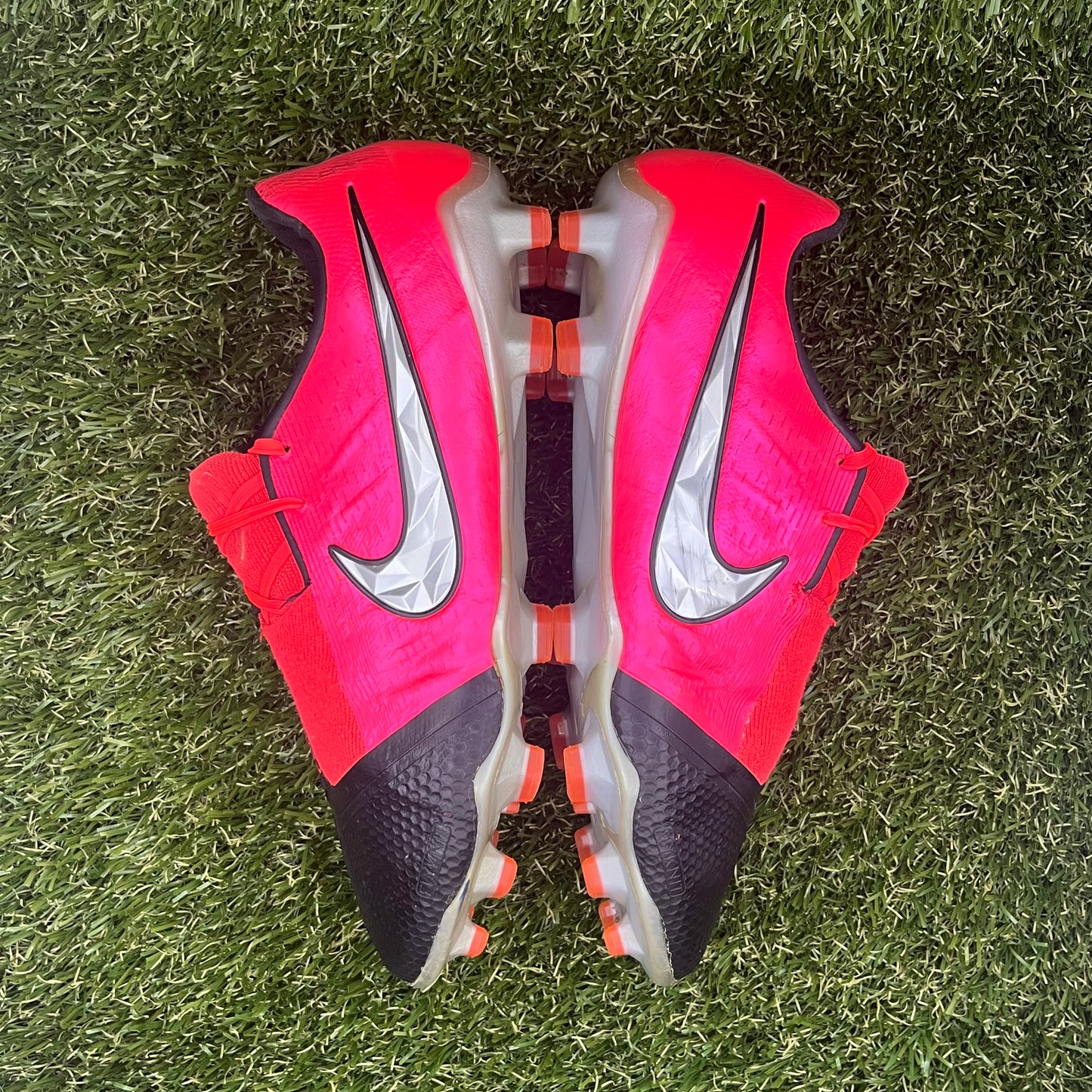 Nike Phantom Venom FG